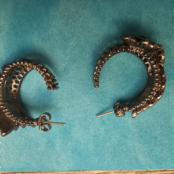 Intricate Silver Floral Rings - Picture 2 of 4